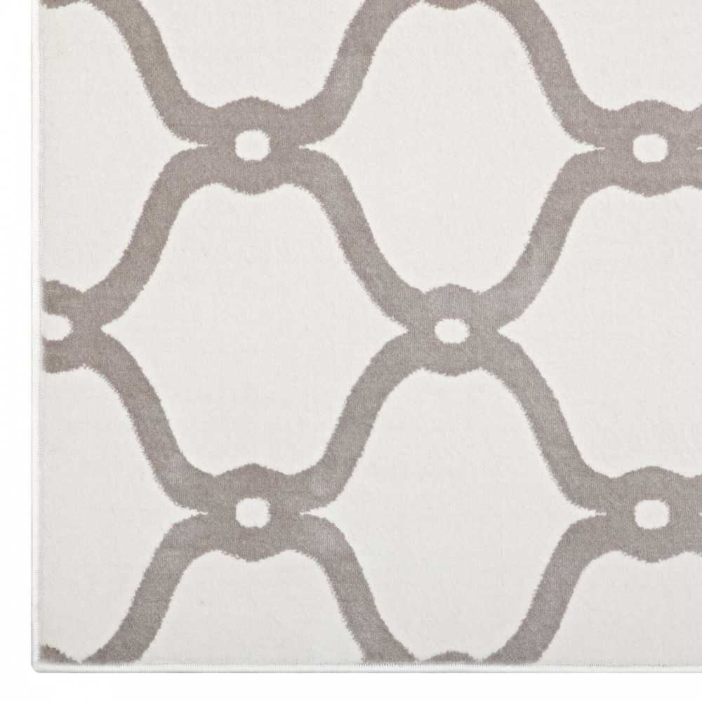 Beltara Chain Link Transitional Trellis 5x8 Area Rug, Beige and Ivory
