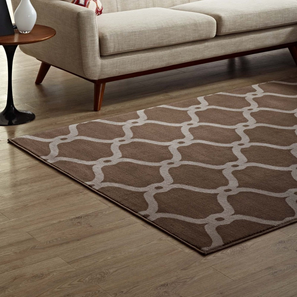 Beltara Chain Link Transitional Trellis 5x8 Area Rug, Dark Tan and Beige