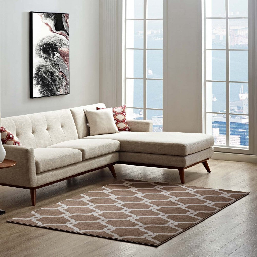 Beltara Chain Link Transitional Trellis 5x8 Area Rug, Dark Tan and Beige