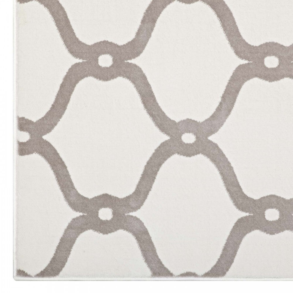 Beltara Chain Link Transitional Trellis 8x10 Area Rug, Beige and Ivory