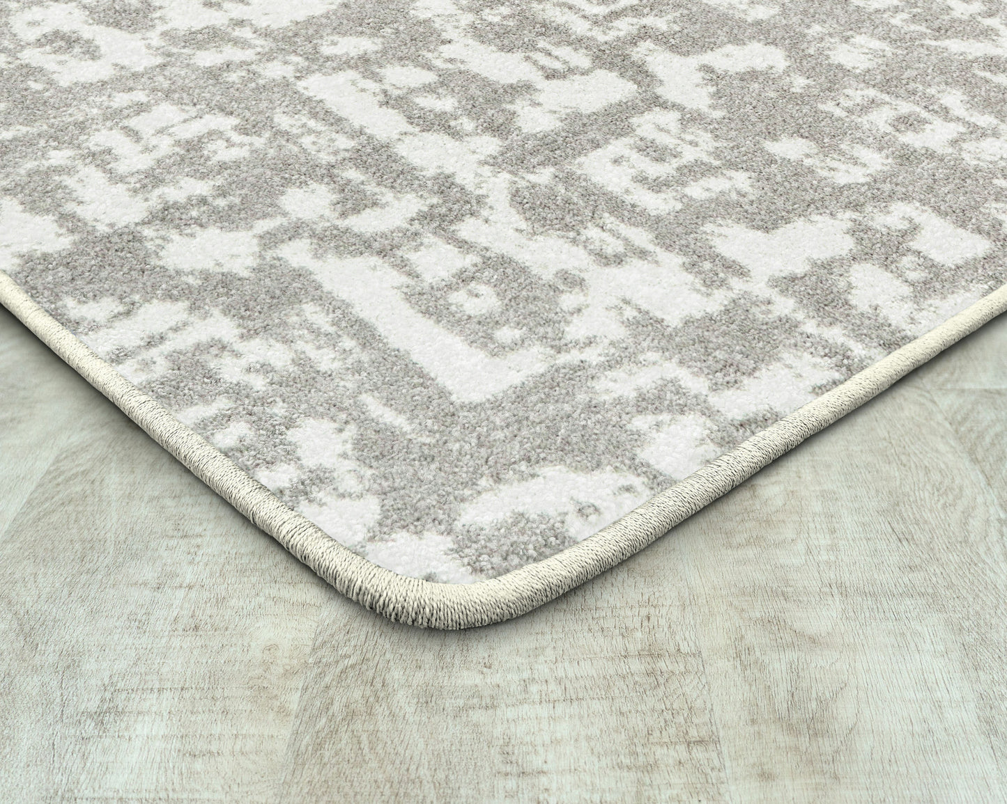Block Print 3'10" x 5'4" area rug in color Dove