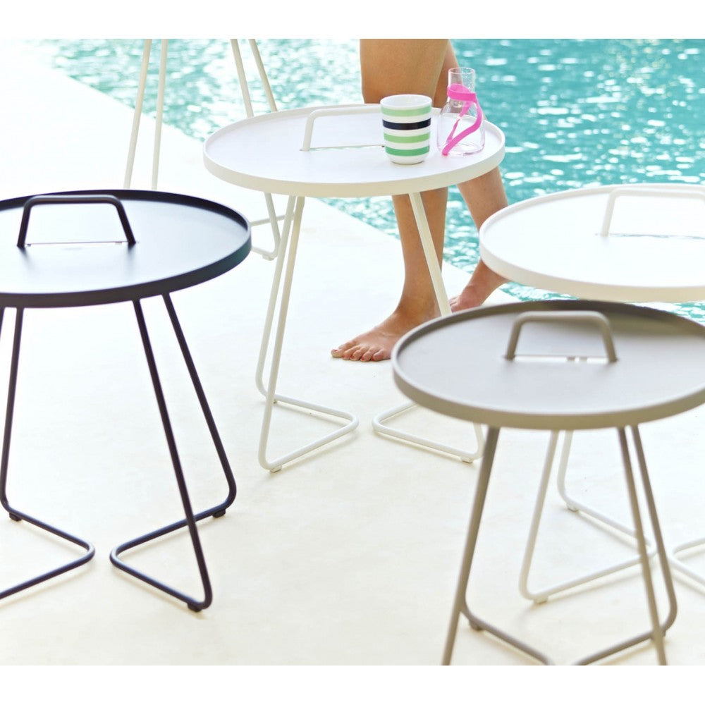 Cane-line On-the-move side table small, 5065AW