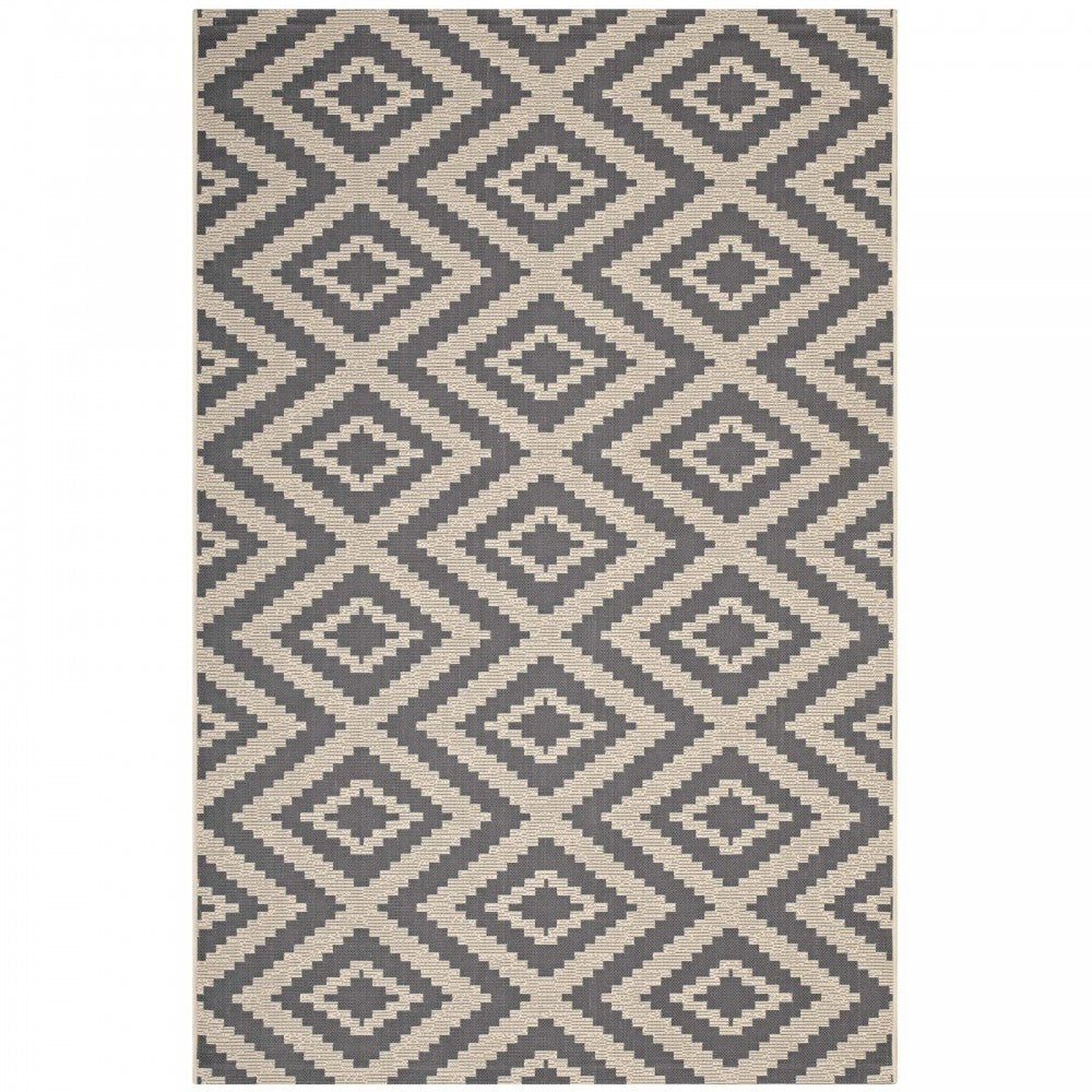 Jagged Geometric Diamond Trellis 4x6 Indoor and Outdoor Area Rug