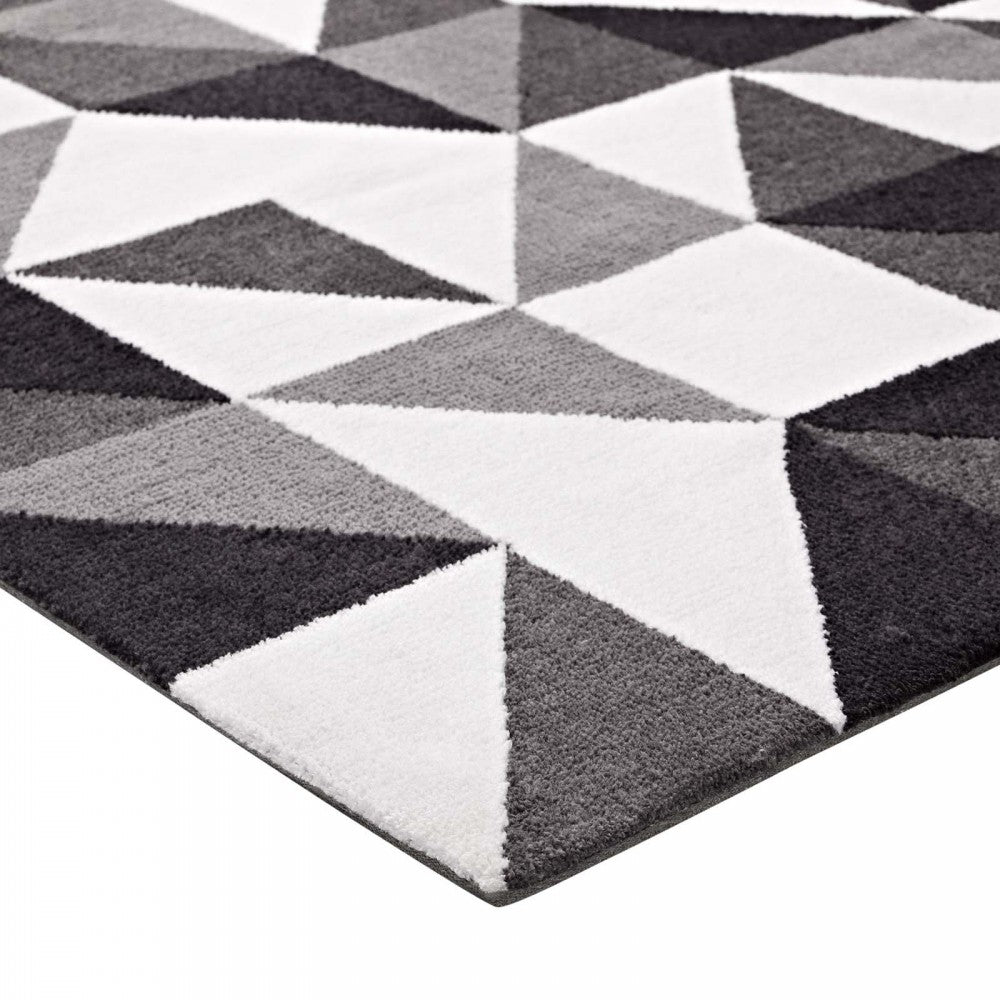 Kahula Geometric Triangle Mosaic 5x8 Area Rug, Black, Gray and White