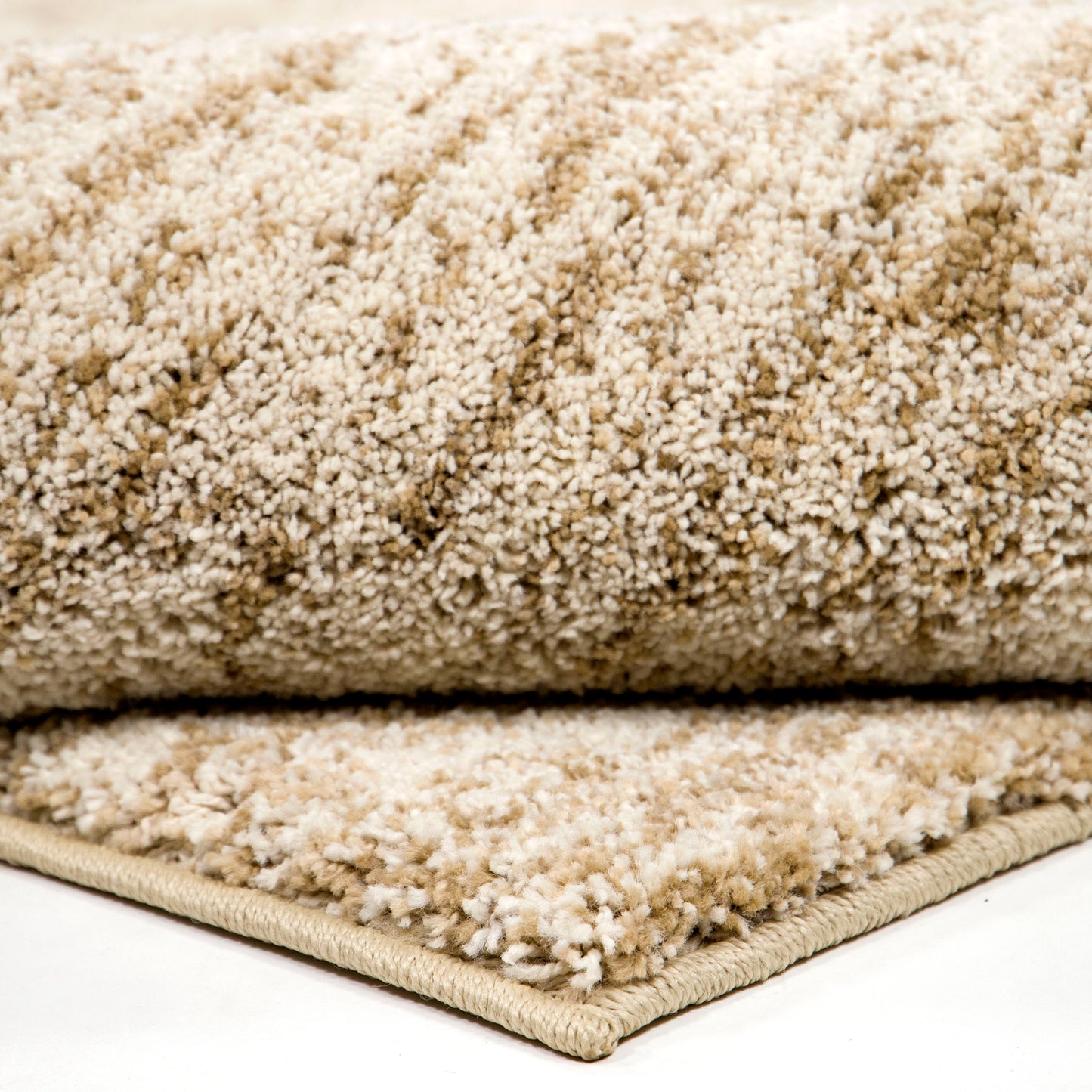 Palmetto Living Solid Off White 6'7" X 9'8"