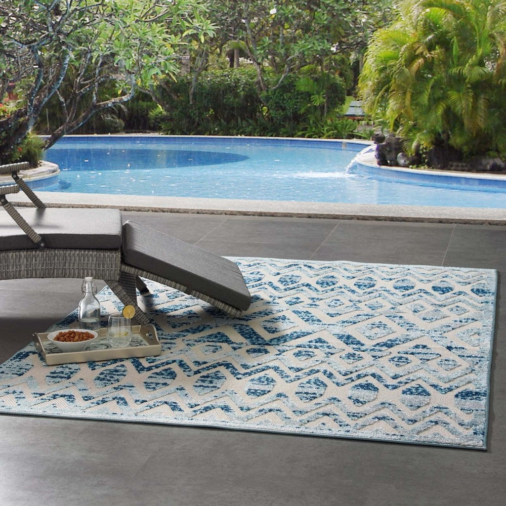 Reflect Tamako Diamond and Chevron Moroccan Trellis 5x8 Indoor / Outdoor Area Rug, Ivory and Blue