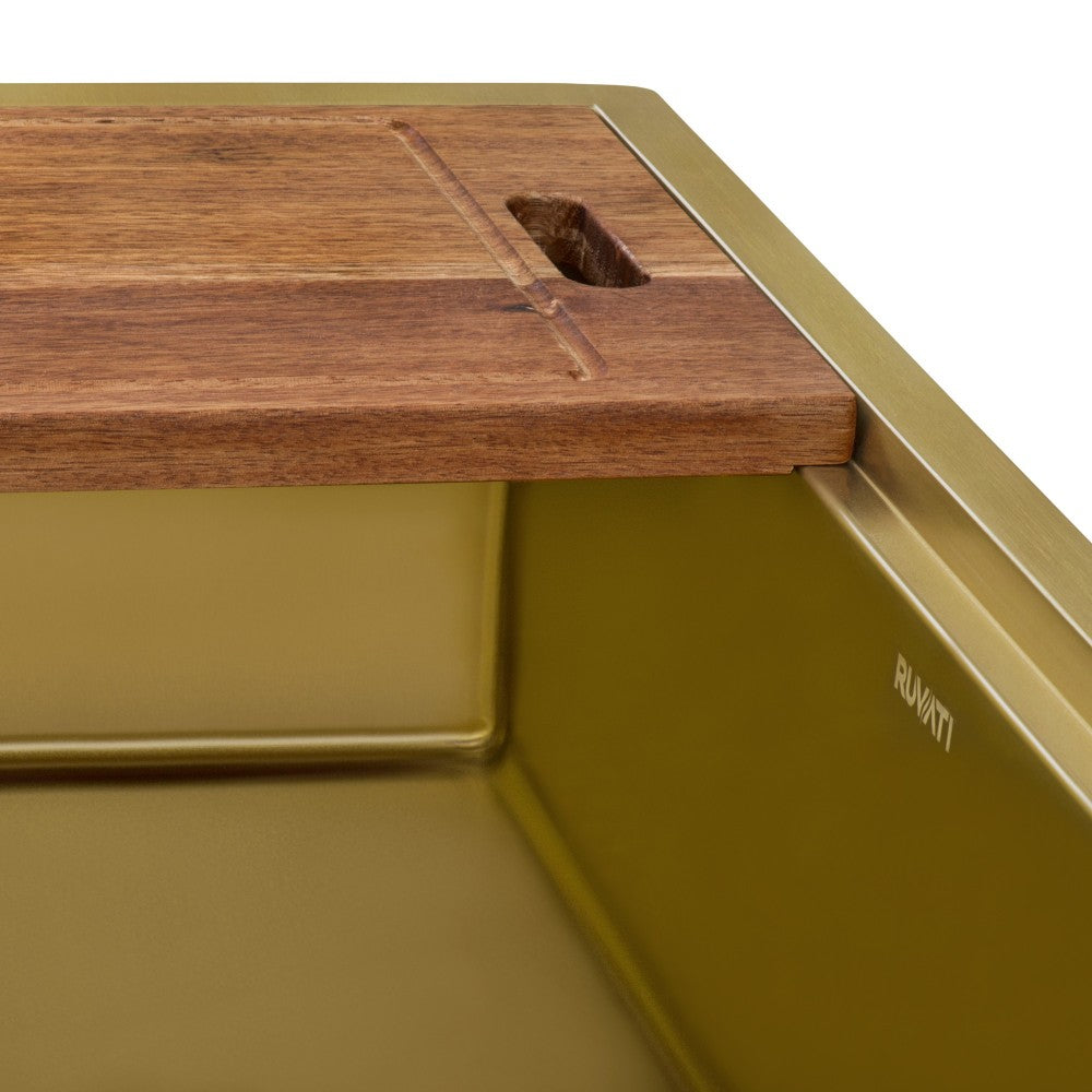 Ruvati Monaco 33 x 22 inch Apron Front Stainless Steel Kitchen Sink
