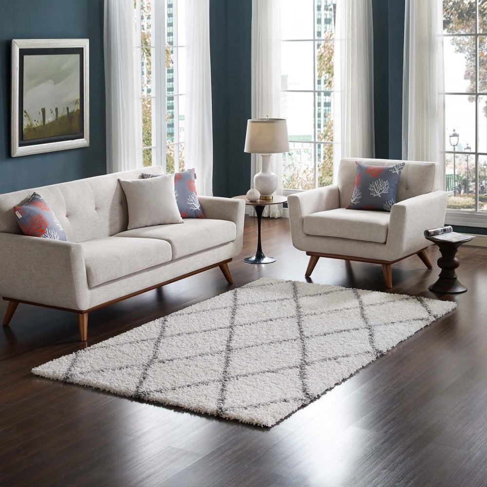 Toryn Diamond Lattice 5x8 Shag Area Rug, Ivory and Gray