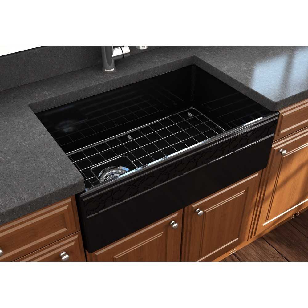Vigneto Apron Front Fireclay 30 in. Single Bowl Kitchen Sink with Protective Bottom Grid and Strainer in Black
