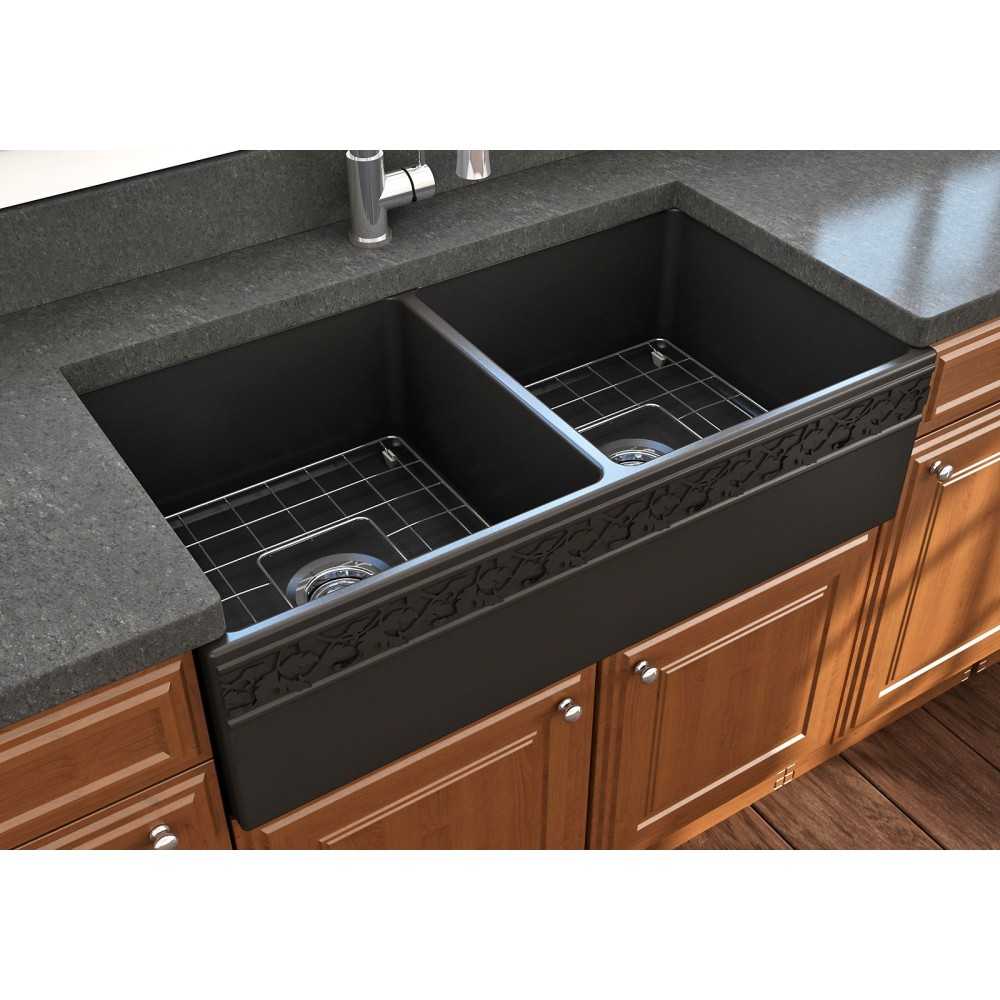 Vigneto Apron Front Fireclay 36 in. Double Bowl Kitchen Sink with Protective Bottom Grids and Strainers in Matte Black